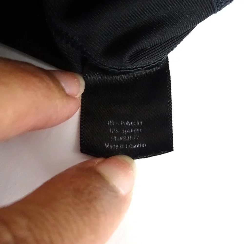 Xersion Black Cropped Athletic Leggings Women Size M Zippered Pocket Reflective